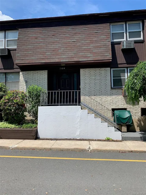 10 Oxford Drive #10