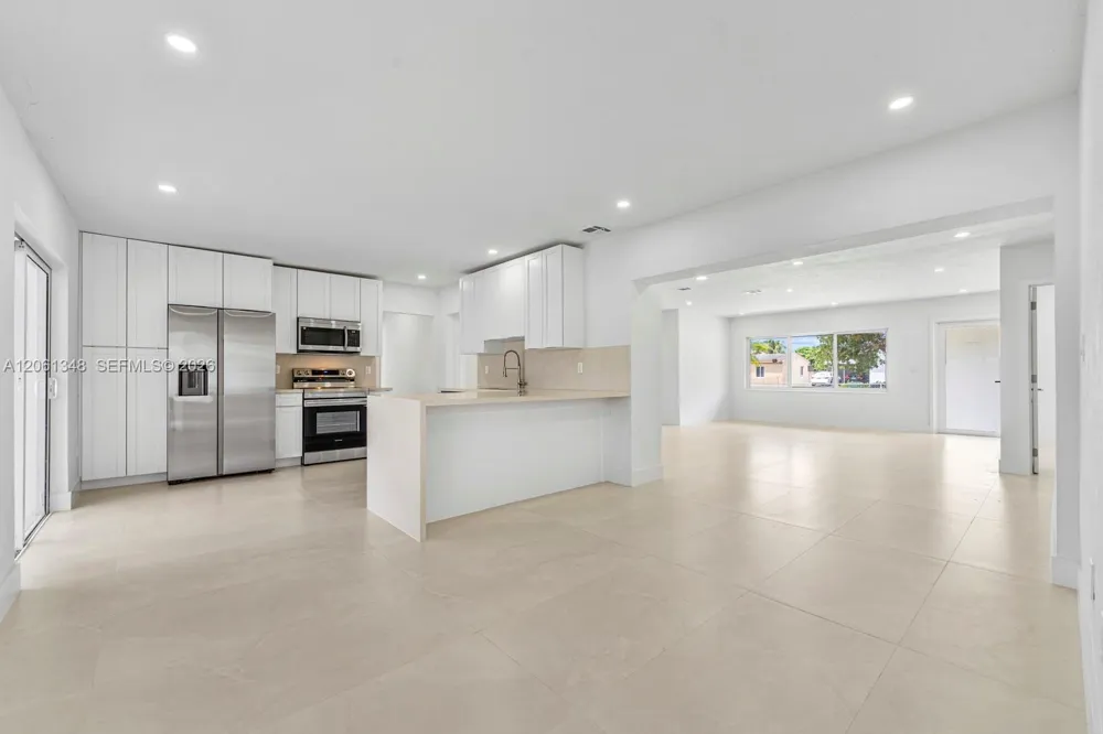 16100 NW 28th Ct Miami Gardens, FL 33054