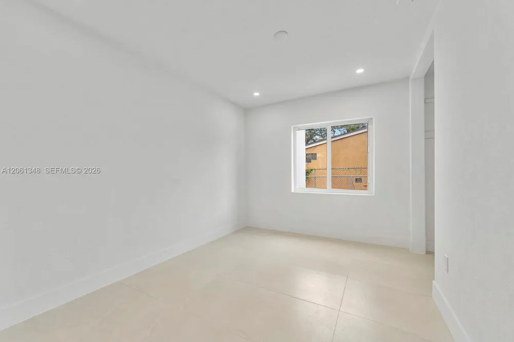 16100 NW 28th Ct Miami Gardens, FL 33054