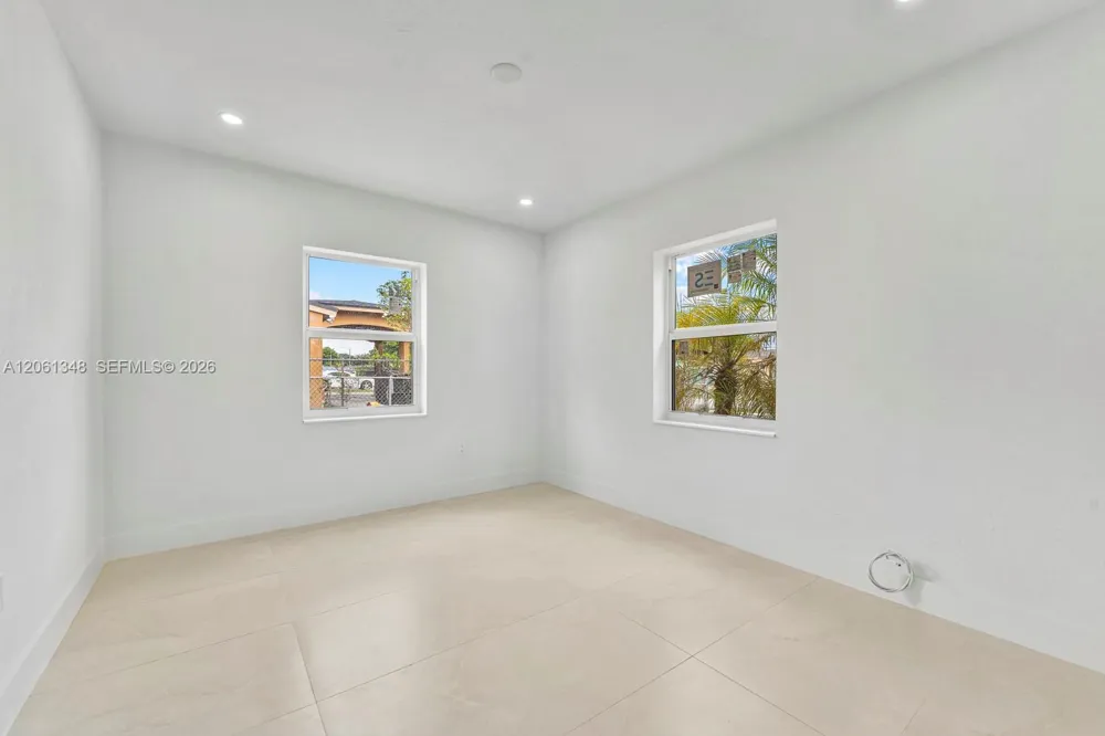 16100 NW 28th Ct Miami Gardens, FL 33054