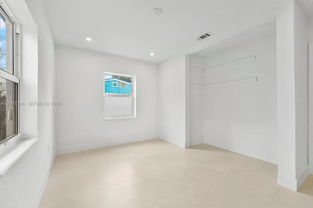 16100 NW 28th Ct Miami Gardens, FL 33054
