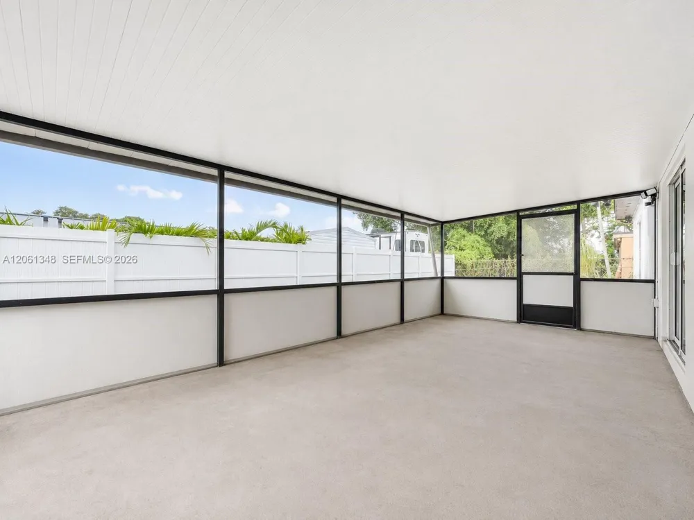 16100 NW 28th Ct Miami Gardens, FL 33054