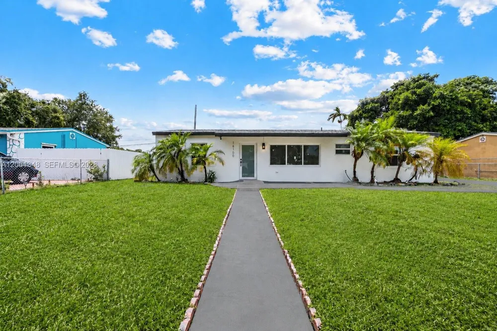 16100 NW 28th Ct Miami Gardens, FL 33054