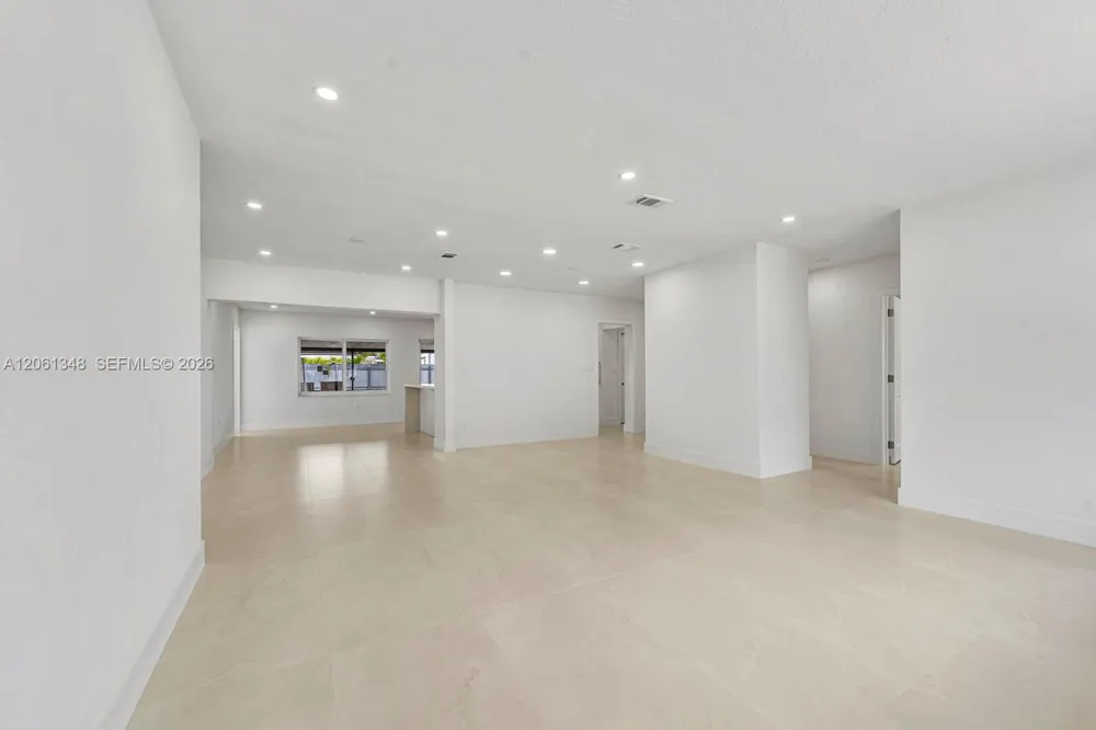 16100 NW 28th Ct Miami Gardens, FL 33054