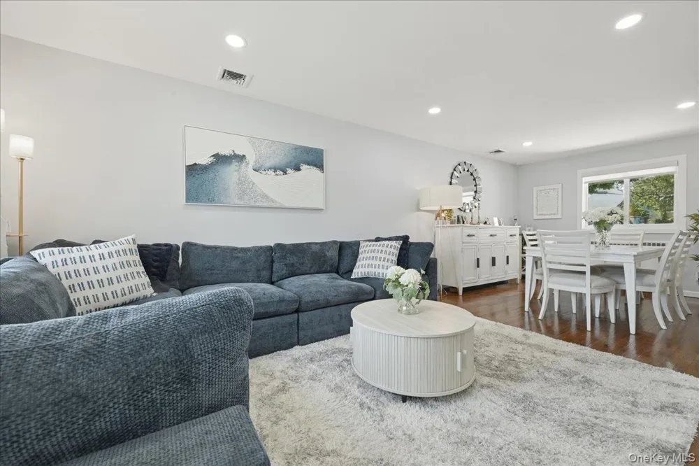 672 Anderson Avenue Franklin Square, NY 11010