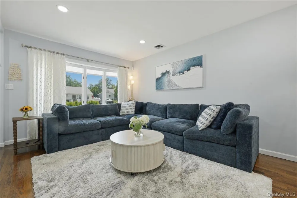 672 Anderson Avenue Franklin Square, NY 11010