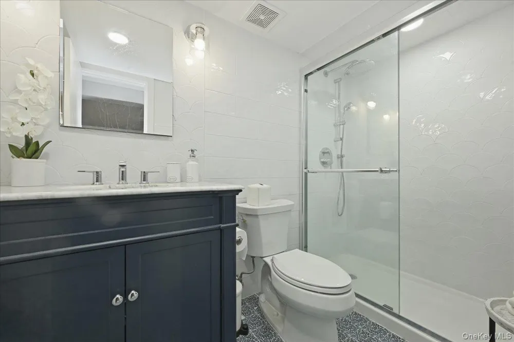 672 Anderson Avenue Franklin Square, NY 11010