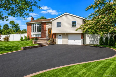 3 Richlee Drive