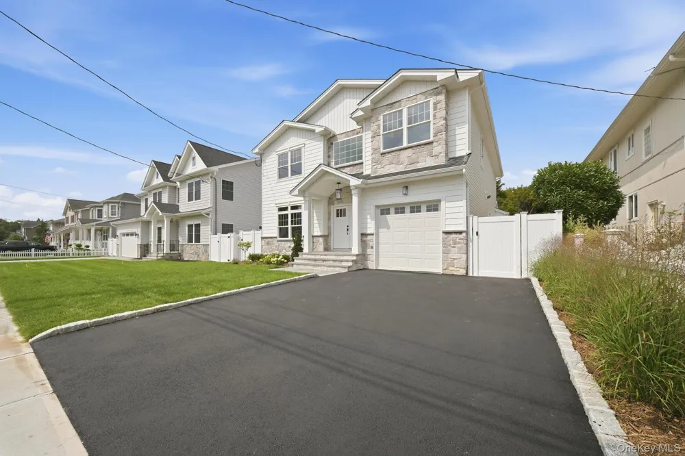 1586 Maeder Avenue Merrick, NY 11566