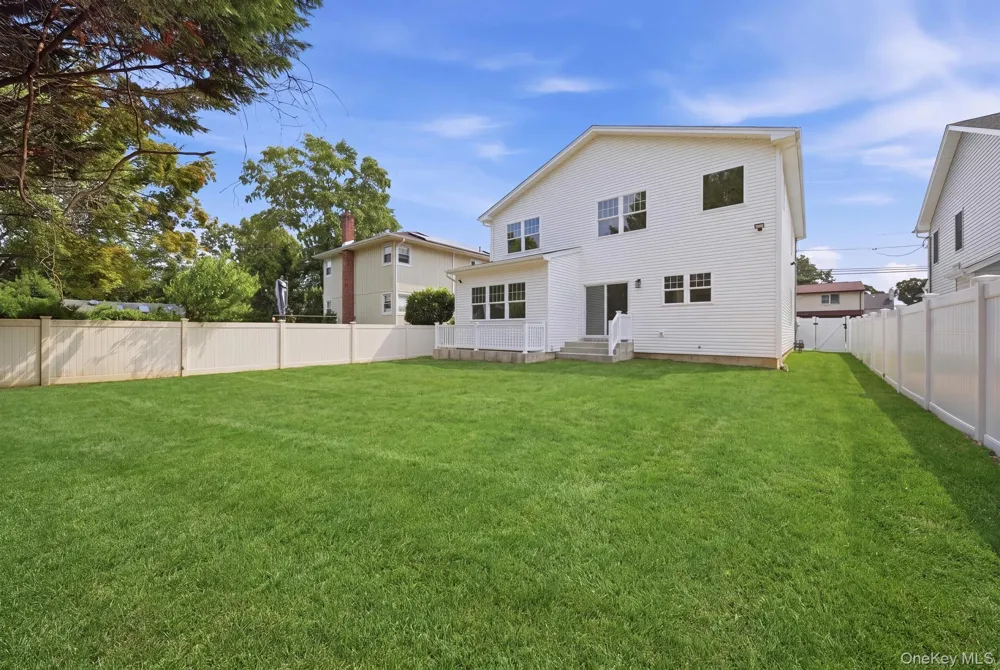 1586 Maeder Avenue Merrick, NY 11566