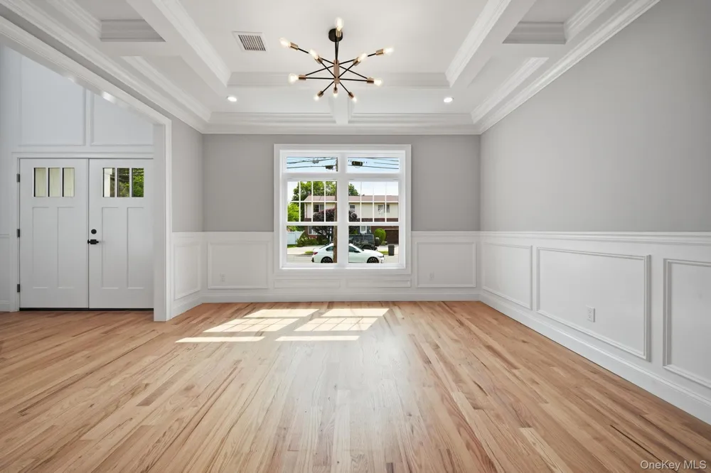 1586 Maeder Avenue Merrick, NY 11566
