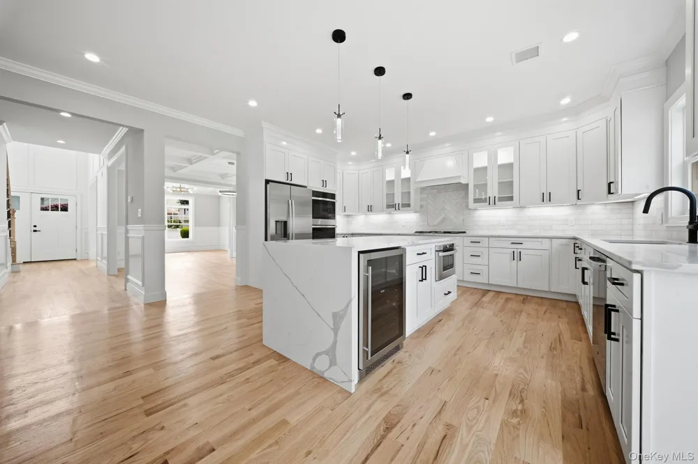 1586 Maeder Avenue Merrick, NY 11566