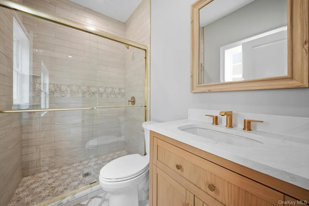 1586 Maeder Avenue Merrick, NY 11566