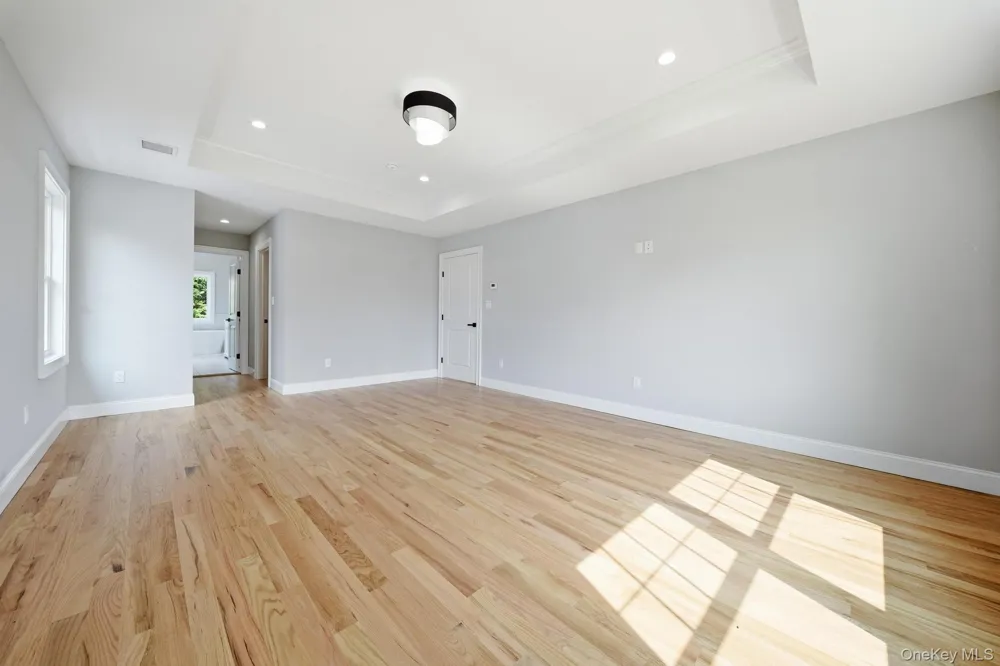 1586 Maeder Avenue Merrick, NY 11566