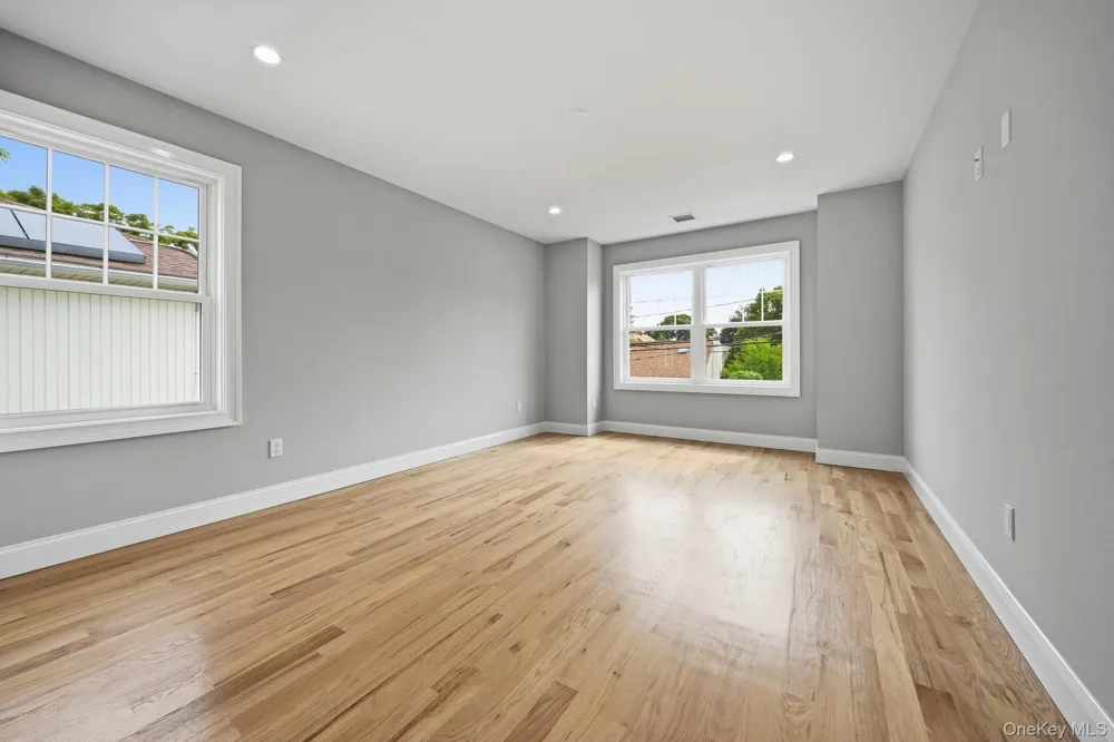 1586 Maeder Avenue Merrick, NY 11566