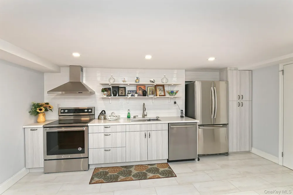 3250 32nd Street Astoria, NY 11106