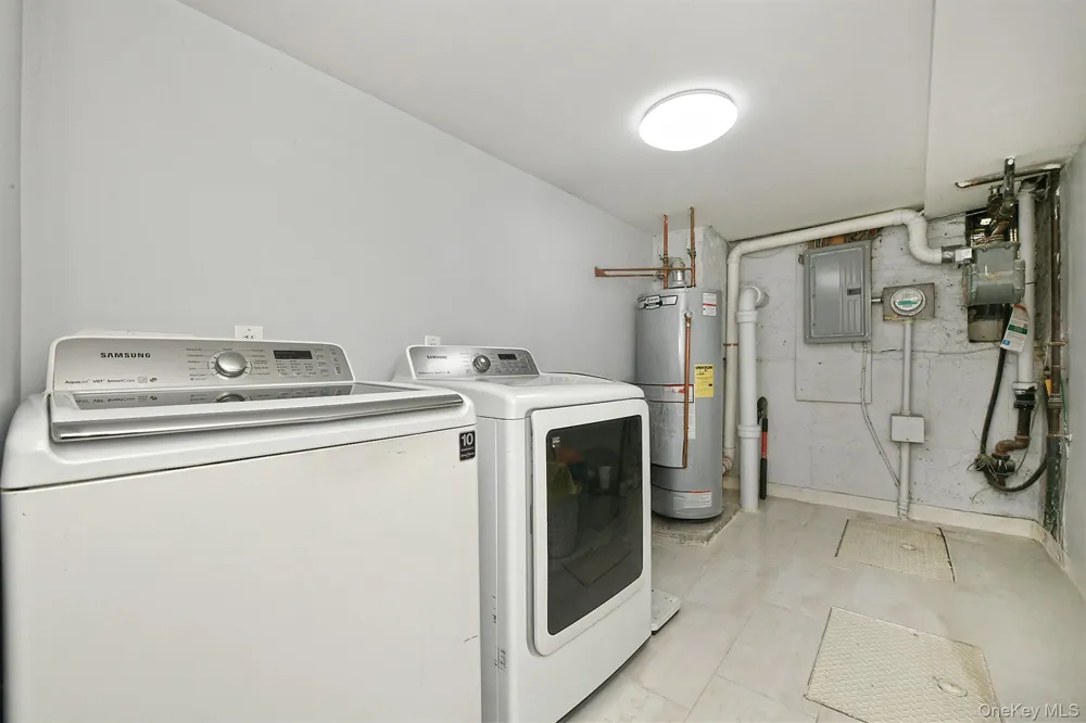 3250 32nd Street Astoria, NY 11106