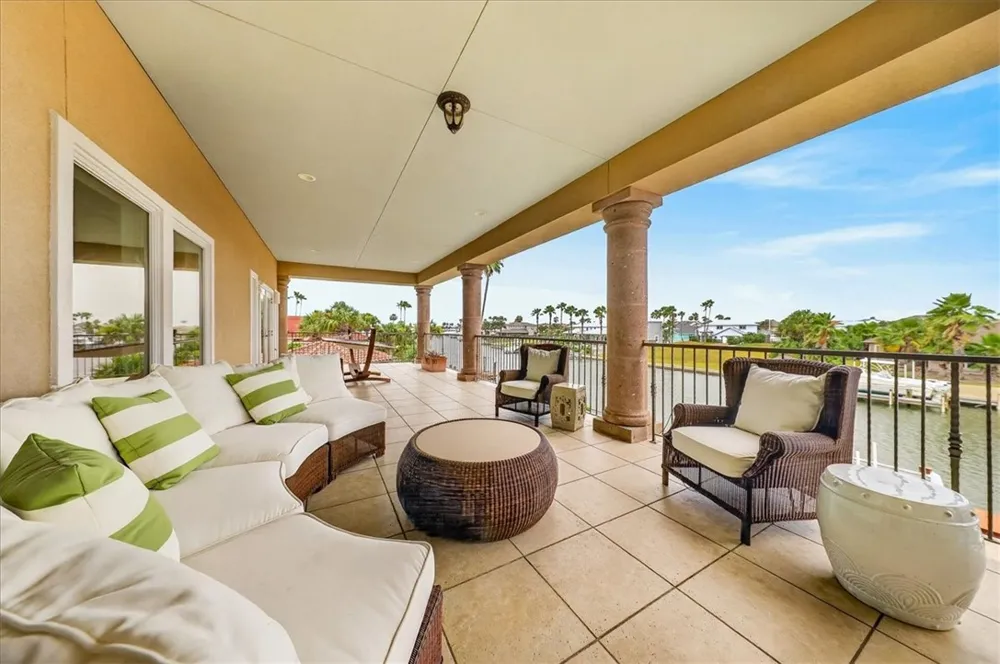 350 Mustang Boulevard Port Aransas, TX 78373