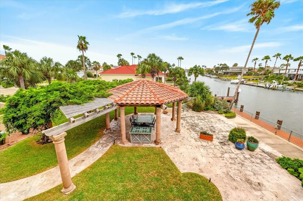 350 Mustang Boulevard Port Aransas, TX 78373