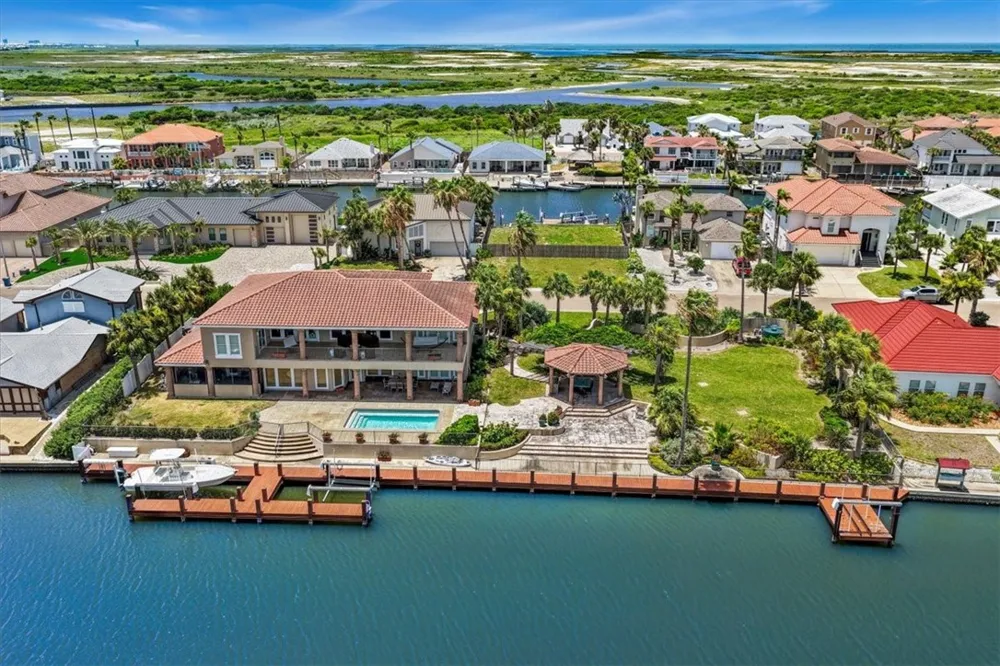 350 Mustang Boulevard Port Aransas, TX 78373