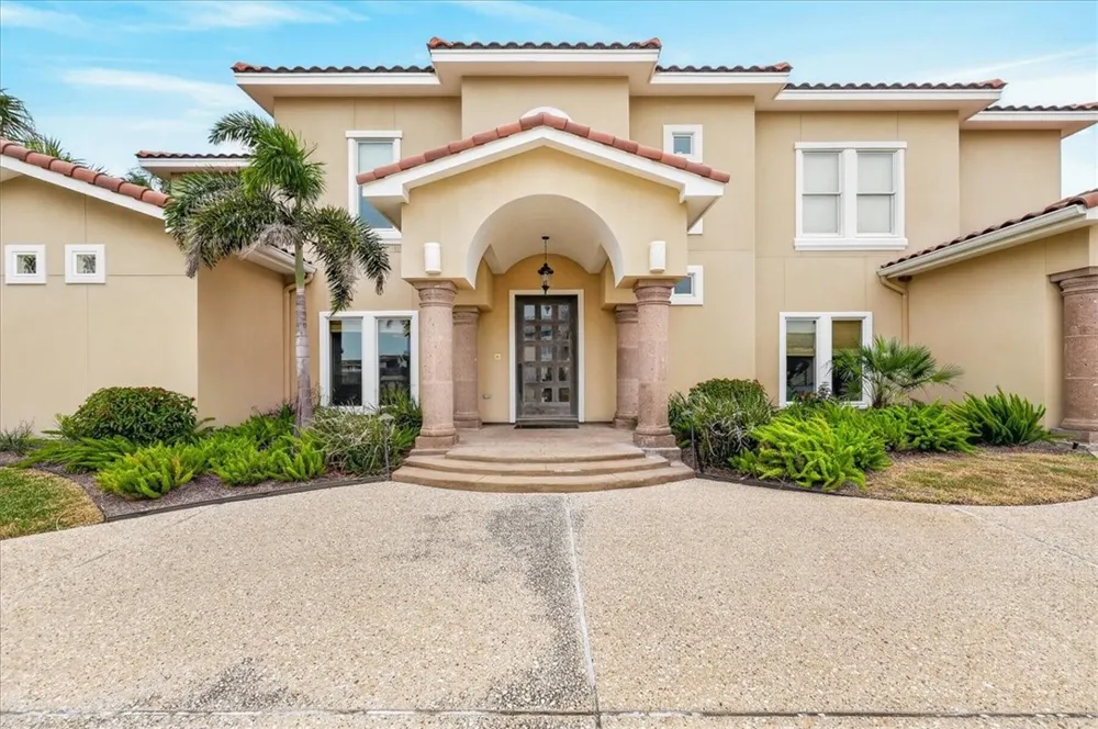 350 Mustang Boulevard Port Aransas, TX 78373