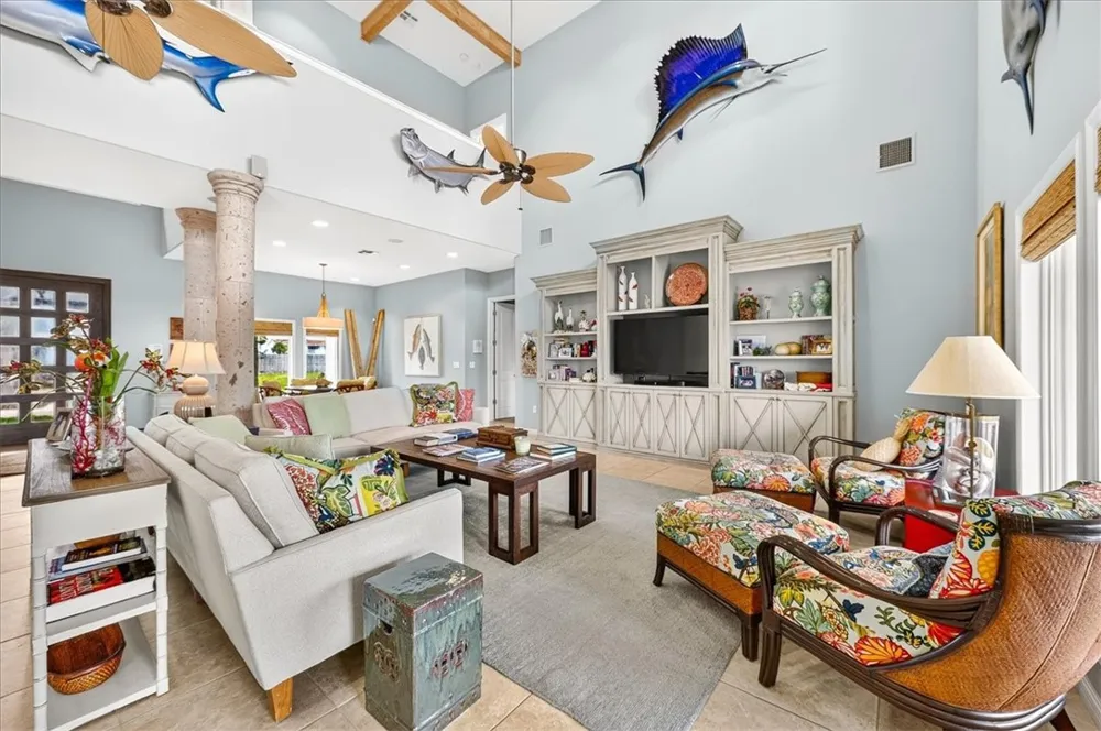 350 Mustang Boulevard Port Aransas, TX 78373