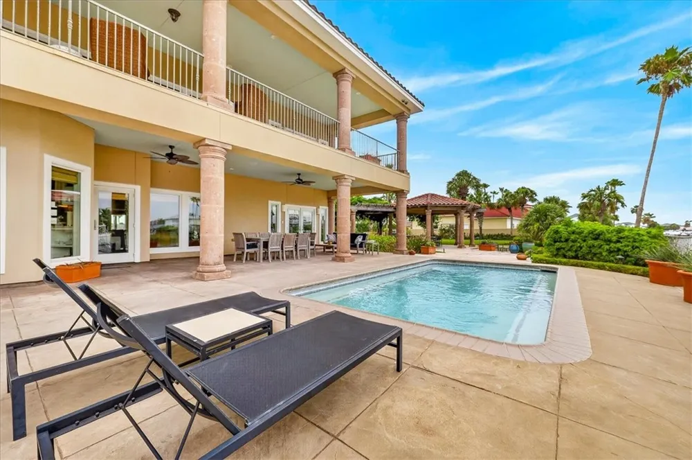 350 Mustang Boulevard Port Aransas, TX 78373