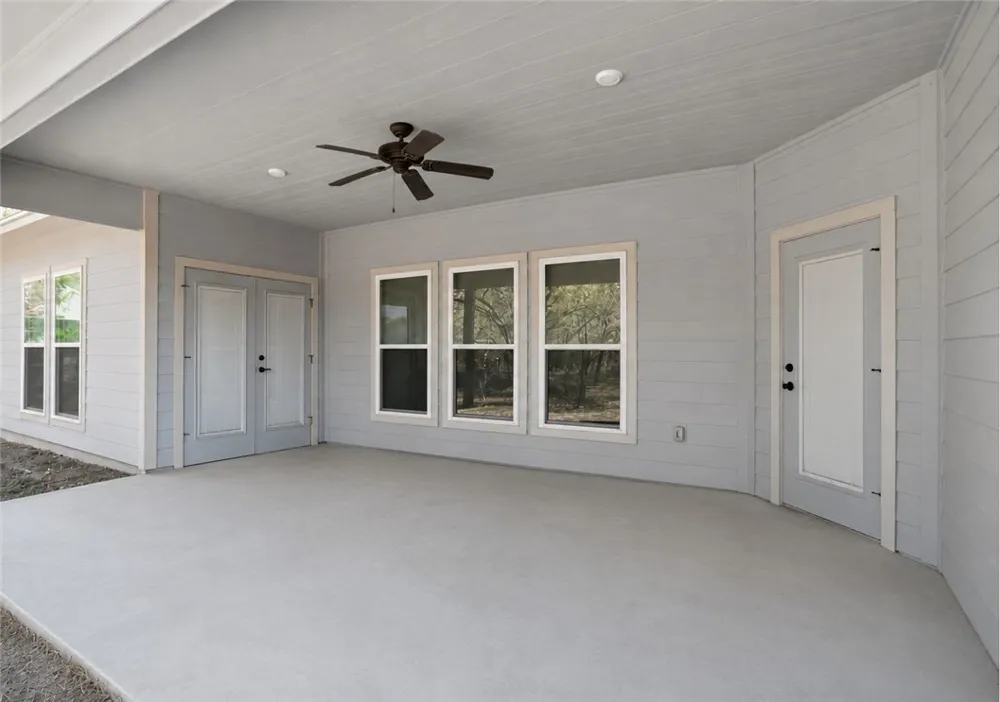 120 Swinney Switch Drive Dinero, TX 78368