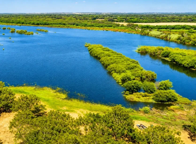 120 Swinney Switch Drive Dinero, TX 78368