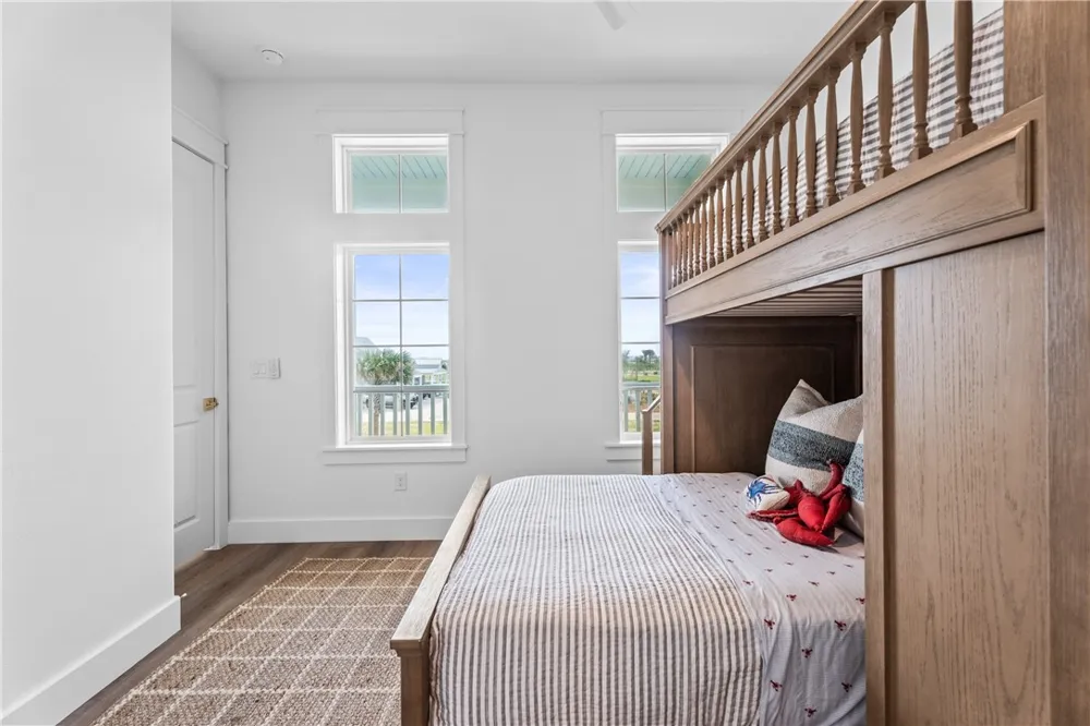 209 Horse Tail Lane Port Aransas, TX 78373