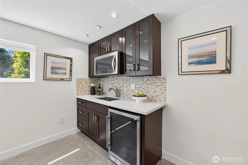19927 89th Place W Edmonds, WA 98026
