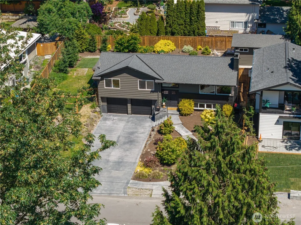 19927 89th Place W Edmonds, WA 98026