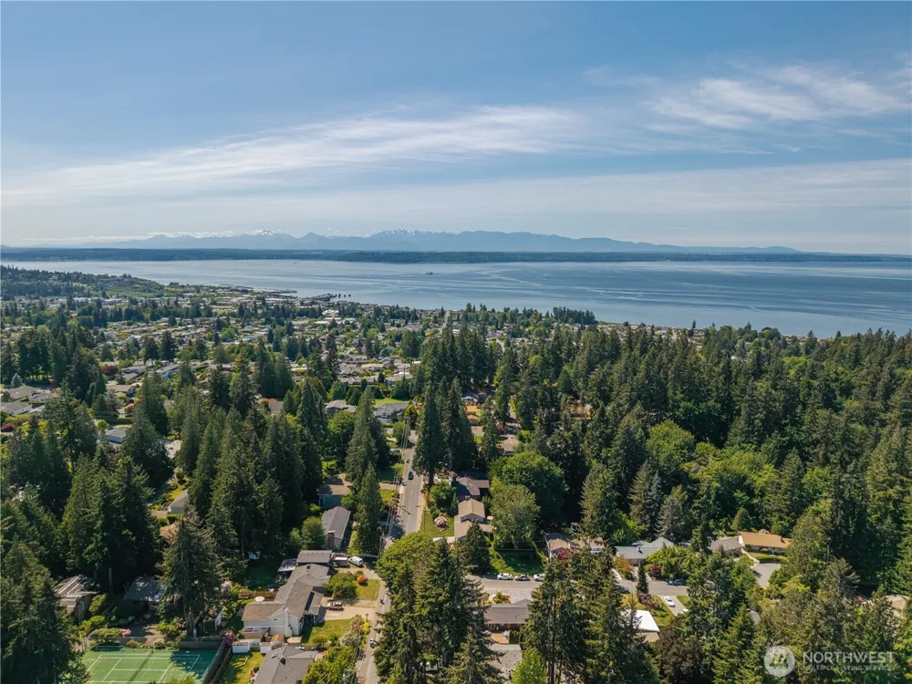 19927 89th Place W Edmonds, WA 98026