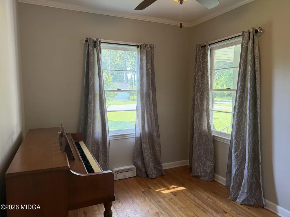 108 W Peter Cochran, GA 31014