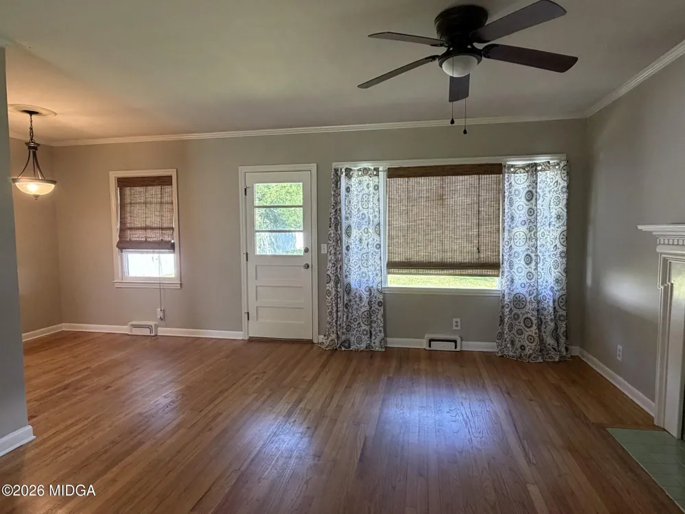 108 W Peter Cochran, GA 31014