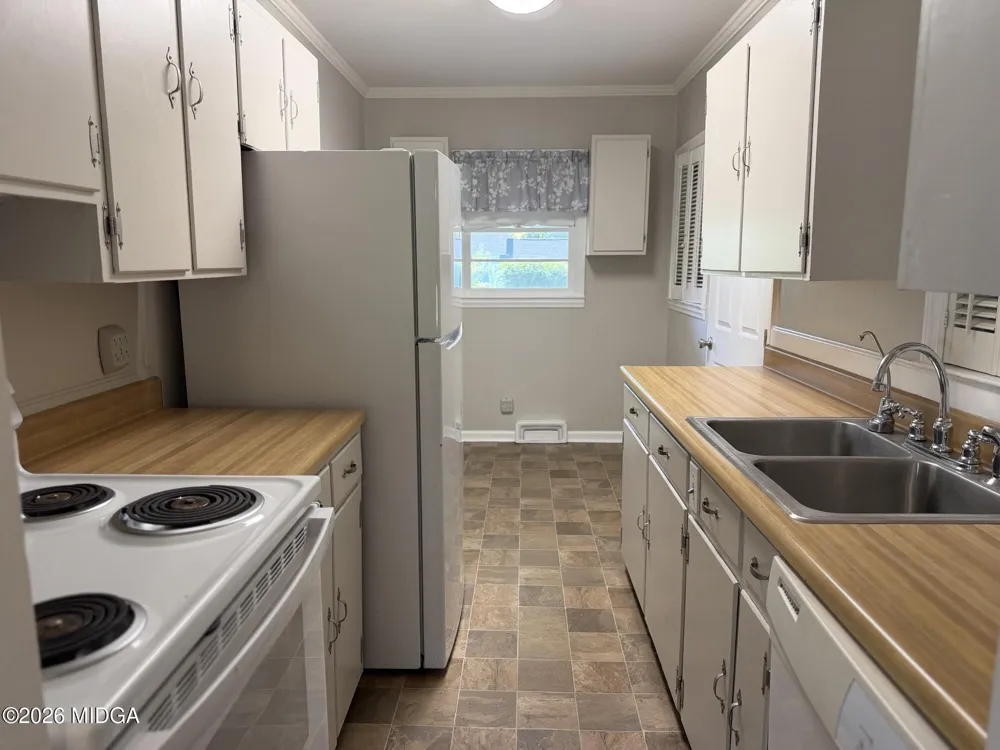 108 W Peter Cochran, GA 31014