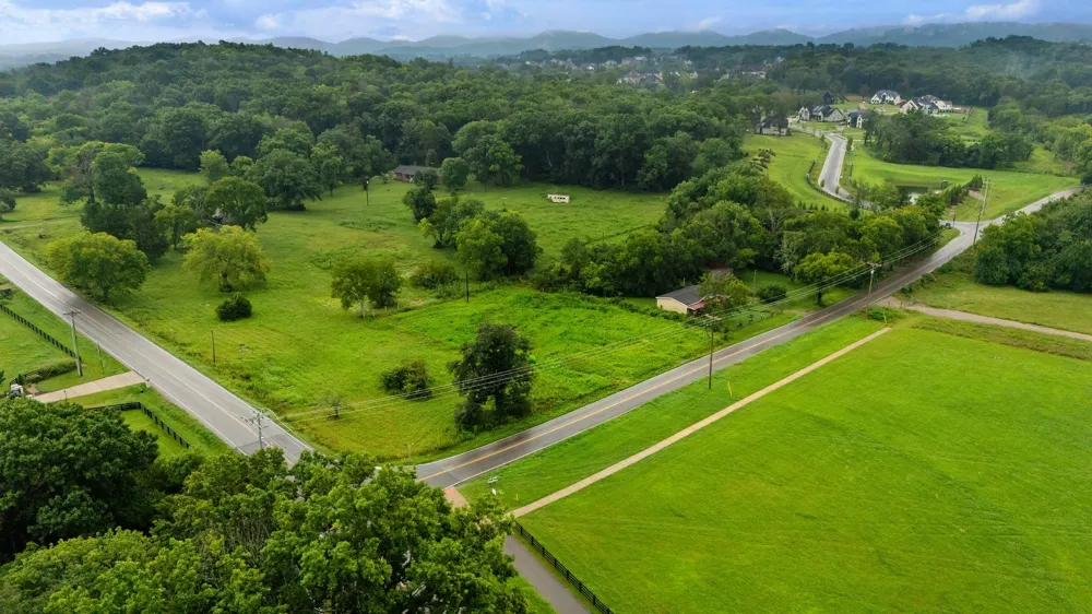 9861 Split Log Rd Brentwood, TN 37027
