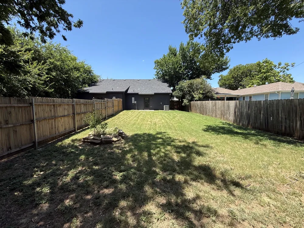 221 San Angelo Avenue Benbrook, TX 76126