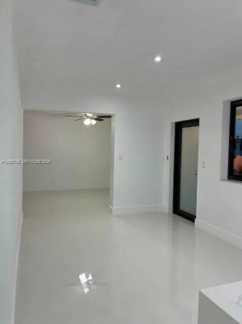1480 NE 157th St North Miami Beach, FL 33162