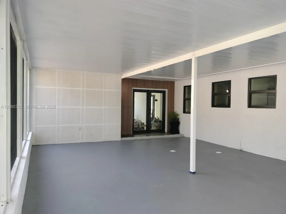 1480 NE 157th St North Miami Beach, FL 33162