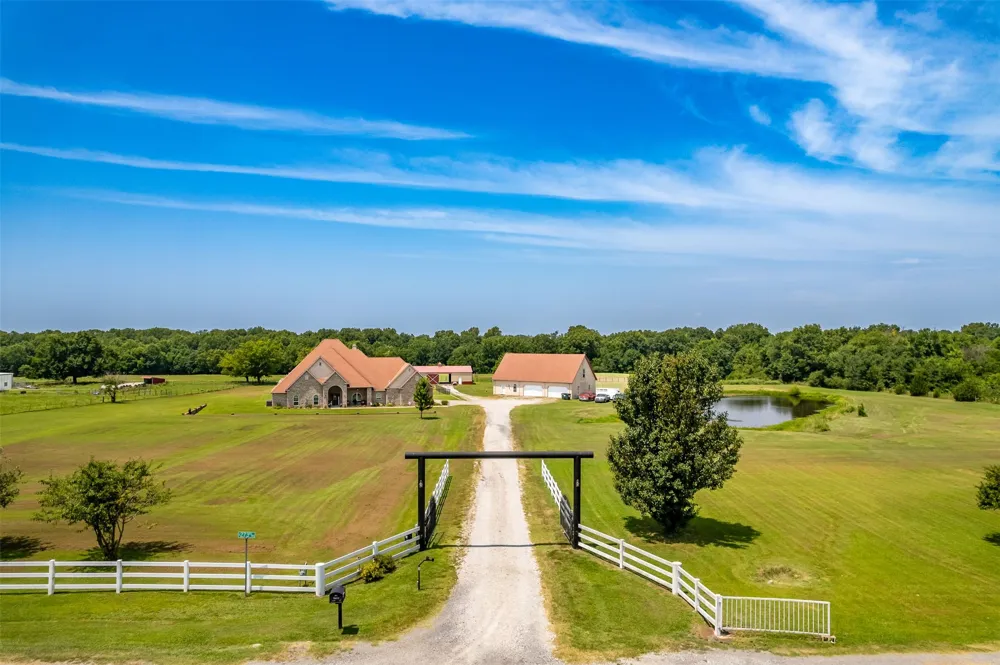 27318 E 758 ROAD Wagoner, OK 74467