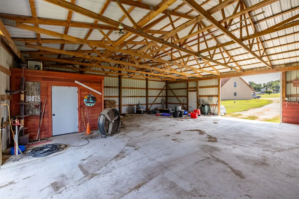 27318 E 758 ROAD Wagoner, OK 74467