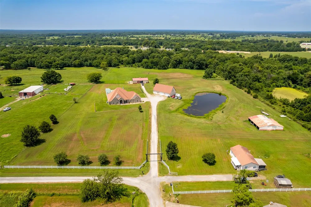 27318 E 758 ROAD Wagoner, OK 74467