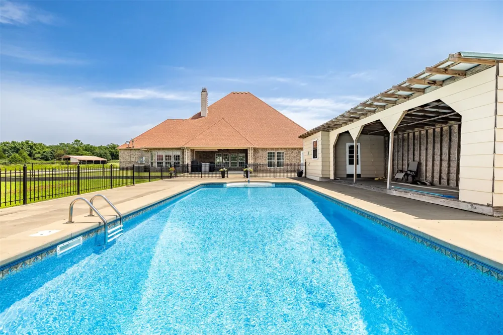 27318 E 758 ROAD Wagoner, OK 74467