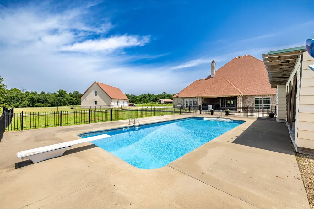 27318 E 758 ROAD Wagoner, OK 74467