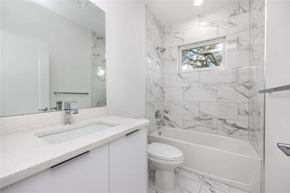 915 E 15TH AVENUE #2 Tampa, FL 33605