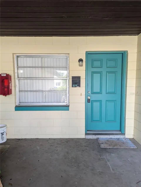824 SAINT CLAIR ABRAMS AVENUE
