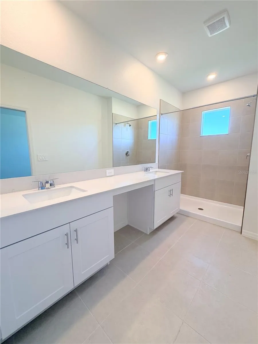 36162 OBSIDION LANE Zephyrhills, FL 33541