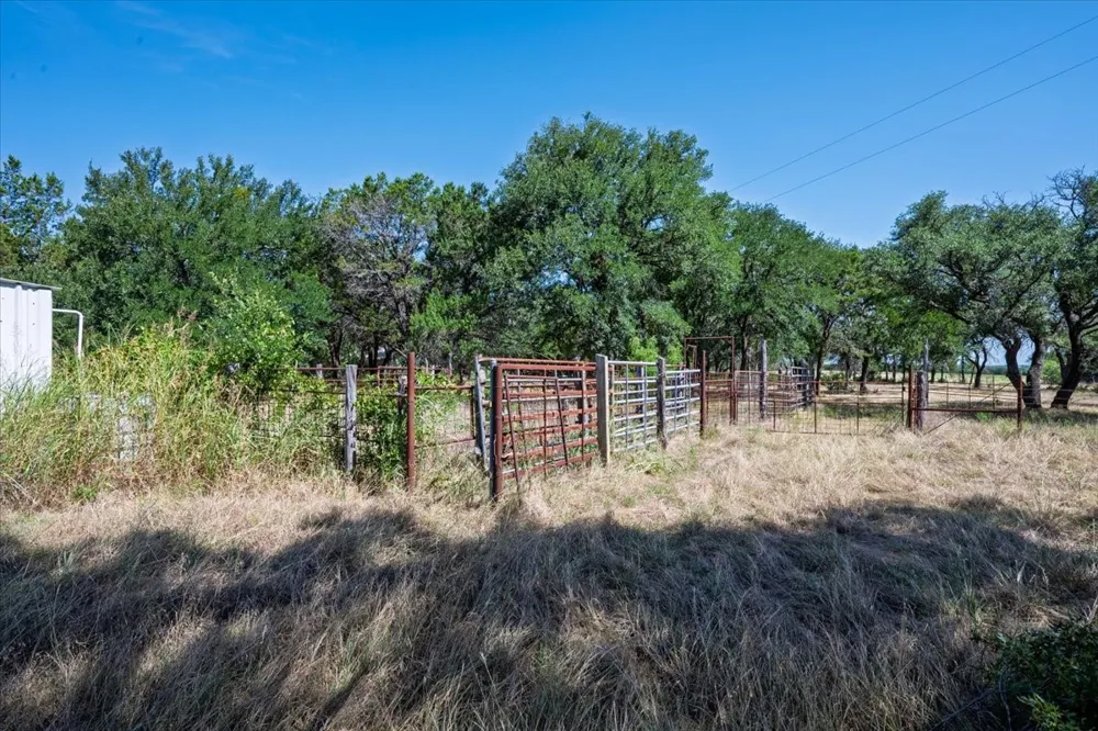 310 County Road 92 Purmela, TX 76566