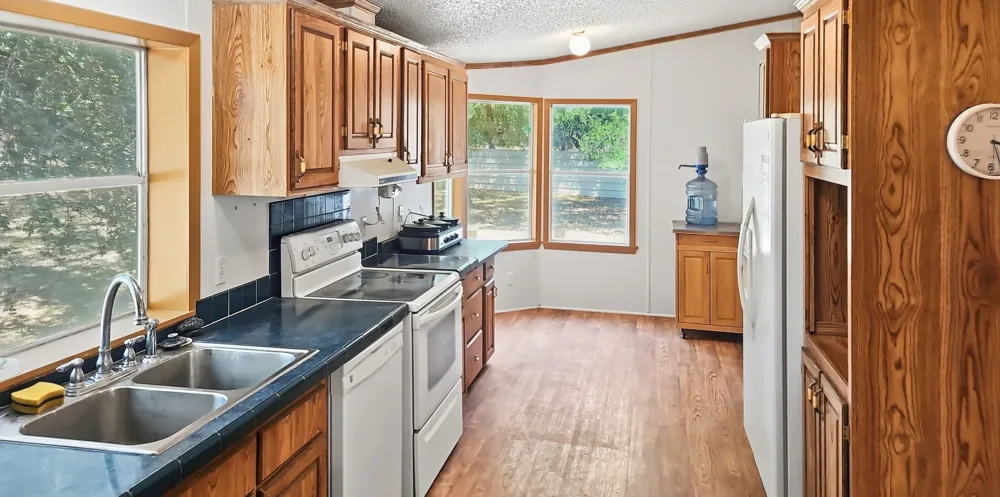 310 County Road 92 Purmela, TX 76566